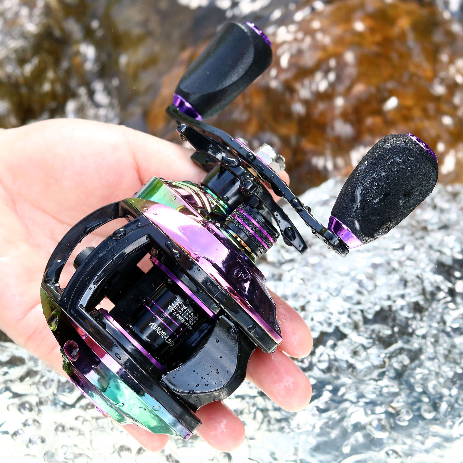 New Baitcasting Reel High Speed 8:1:1 Gear Ratio 17+1BB Fresh Saltwater Magnetic Brake System Ultralight Fishing ReeL 2000 Seri